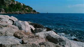 Cliff_Houses_Blue_Ocean