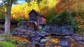 Old Red Waterwheel