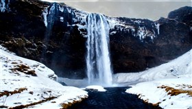 Small_Winter_Falls