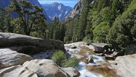 Nice_Mountain_Stream