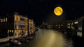 Moon over Venice