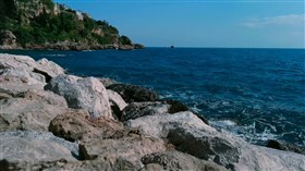 Cliff_Houses_Blue_Ocean