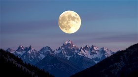 Mountain Moon
